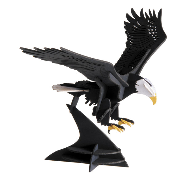 Papiermodell zum selbst zusammenbauen im Motiv eines Adlers