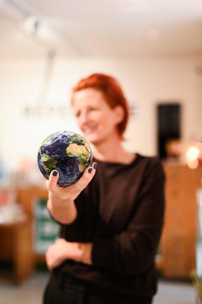 Selbstdrehender Globus Satellit - Klein